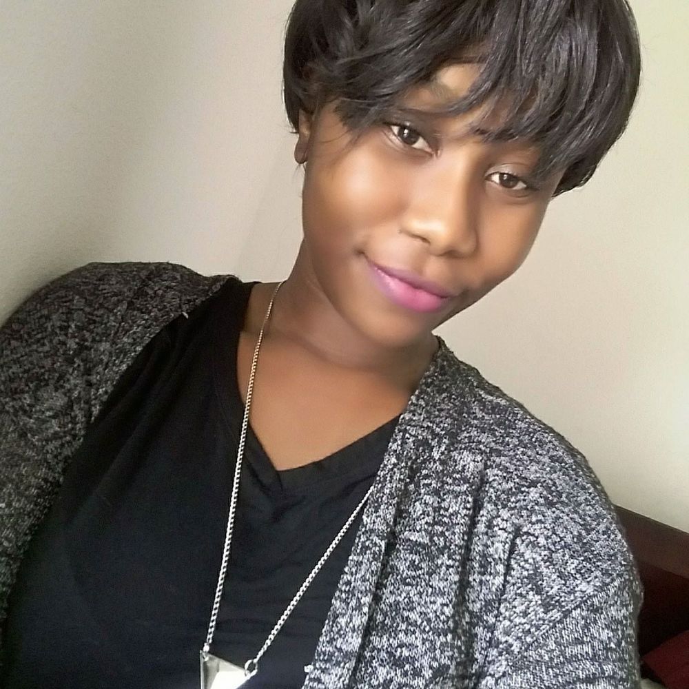 Meet your Posher, Alissa